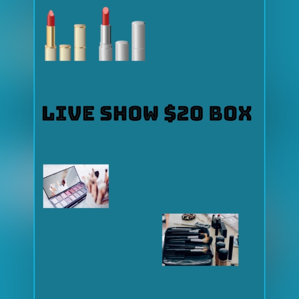 Makeup Set with Brushes and Palette